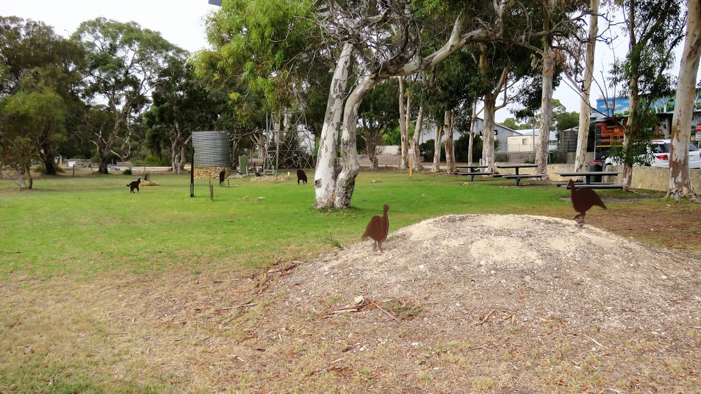 Heart of the Parks Tintinara | 1 Dukes Hwy, Tintinara SA 5266, Australia | Phone: (08) 8757 2220