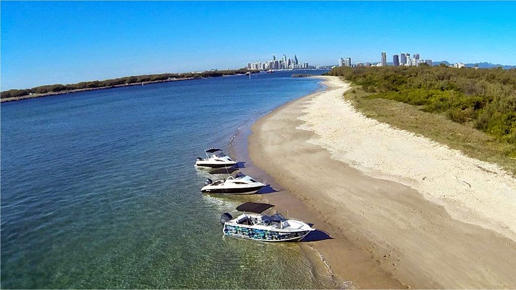 Surf Coast Marine Formerly Broadwater Boating Centre | 56 Brisbane Rd, Labrador QLD 4215, Australia | Phone: (07) 5563 7733