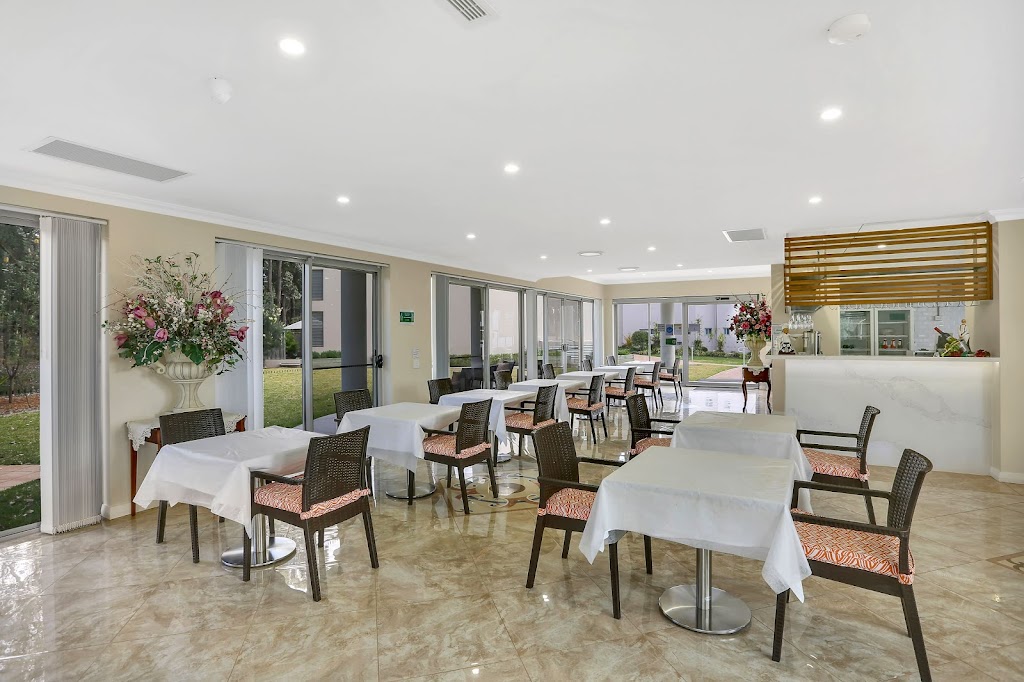 Golf Shore Retirement Village | 20 Fairway Dr, Norwest NSW 2153, Australia | Phone: 1800 778 672