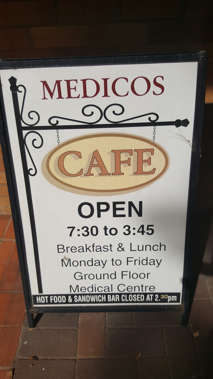 Medicos Cafe | cafe | 2A Hospital Rd, Concord West NSW 2138, Australia