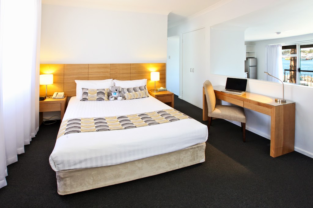 Be. Fremantle Serviced Apartments | 43 Mews Rd, Fremantle WA 6160, Australia | Phone: (08) 9430 3888