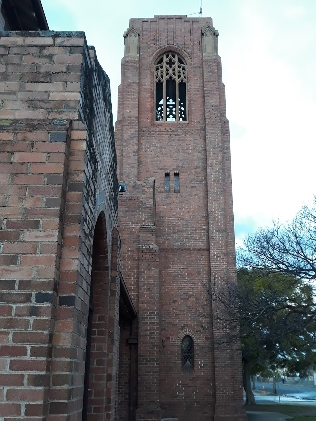 All Saints Anglican Church | church | 101 Boston St, Moree NSW 2400, Australia | 0267521103 OR +61 2 6752 1103