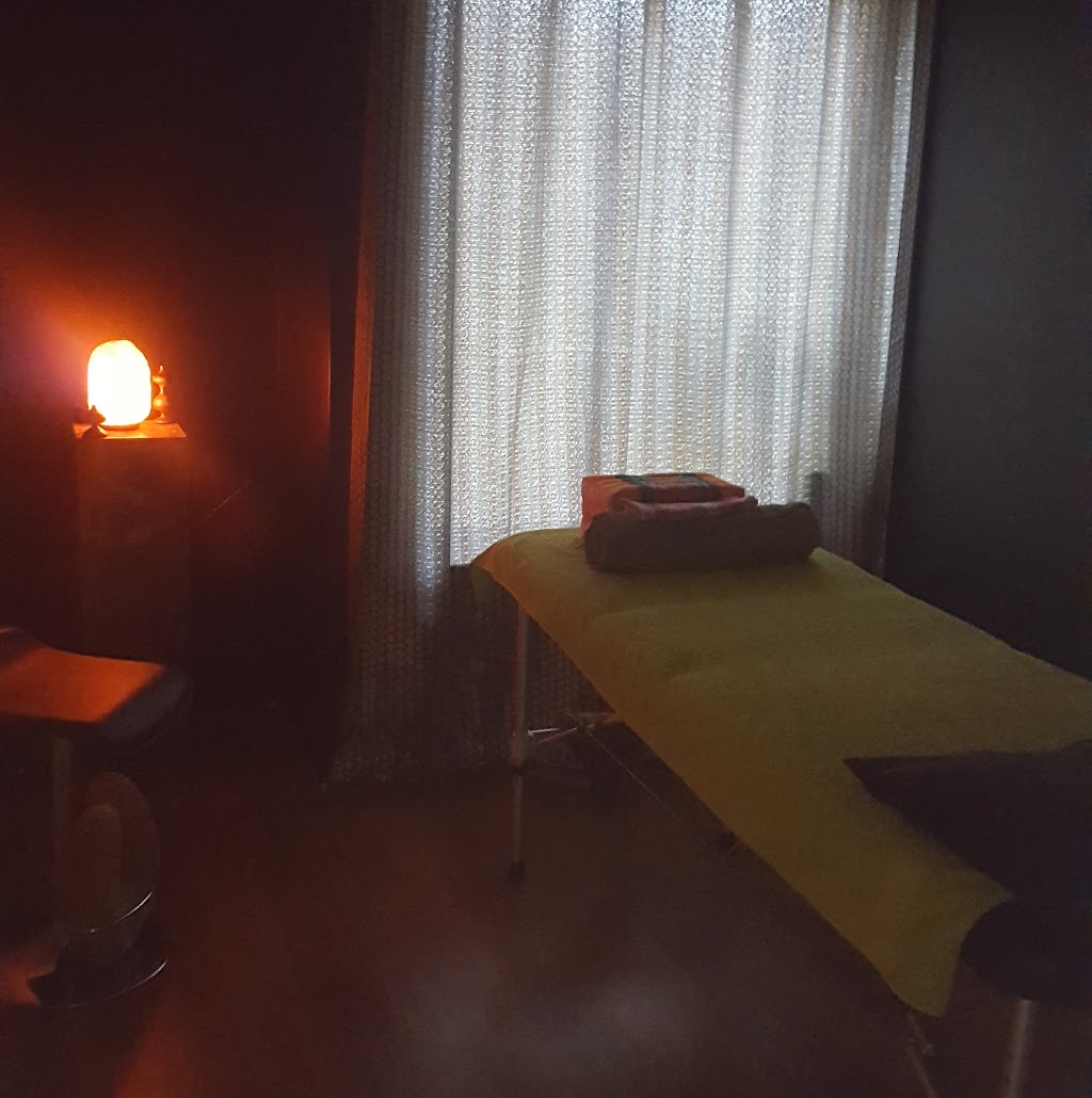 SANCTUARY 20 $50 60 minute full body massage... NonSexual | 20 Barranduna Dr, Mount Nasura WA 6112, Australia | Phone: 0408 924 954
