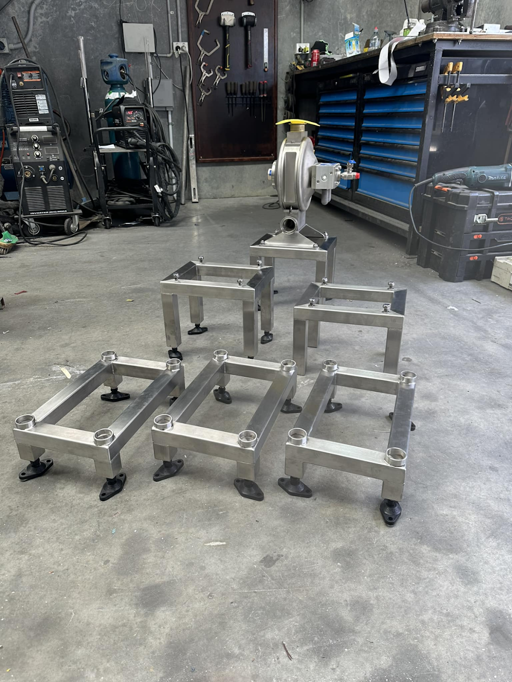 EB Metalworks | Unit 11/222 Wisemans Ferry Rd, Somersby NSW 2250, Australia | Phone: 0432 648 534