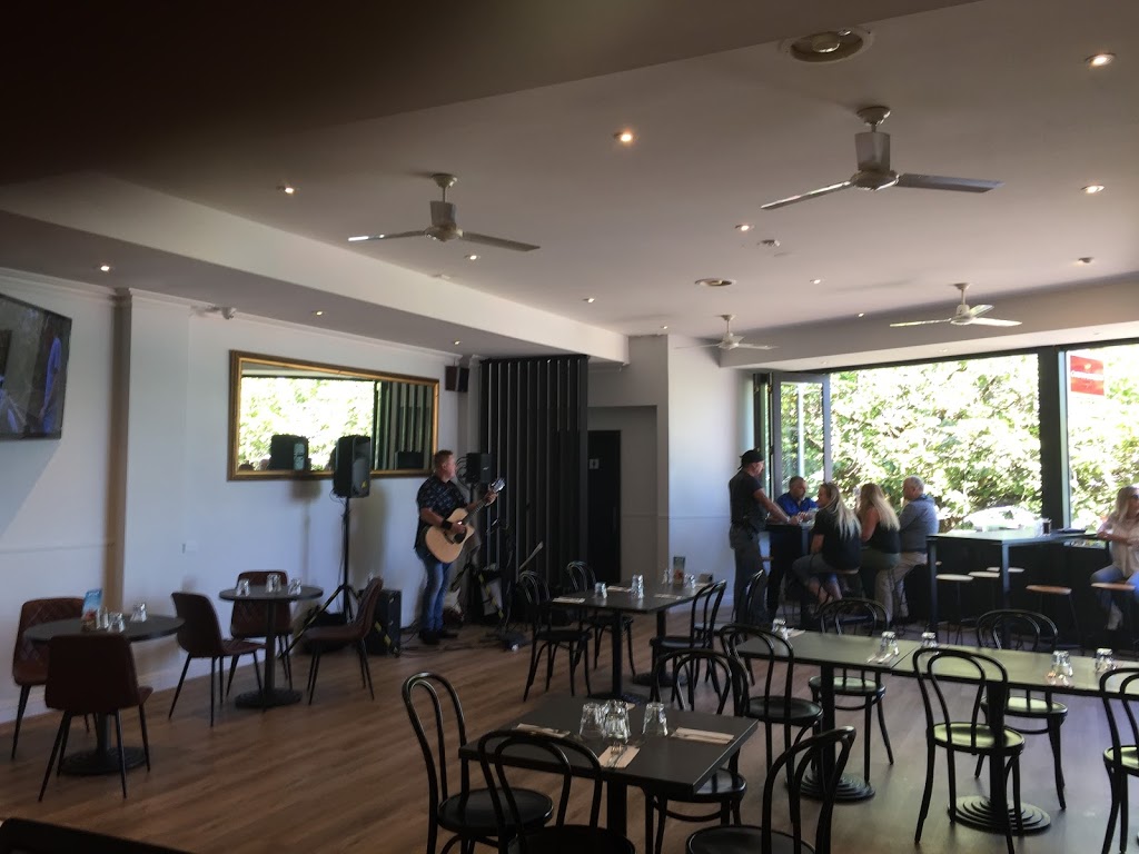 The Belgrave Hotel | 1645 Burwood Hwy, Belgrave VIC 3160, Australia | Phone: (03) 9754 2222