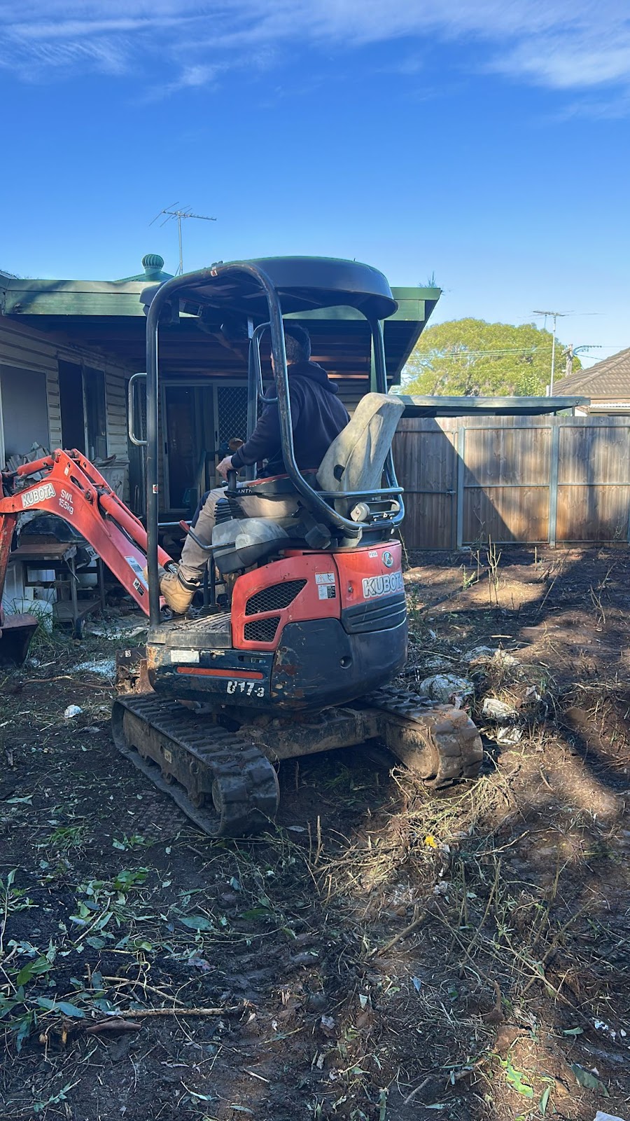 Simon’s Mowing | Gardening & Lawncare Services Horningsea Park | Cowpasture Rd, Horningsea Park NSW 2171, Australia | Phone: 0413 000 551
