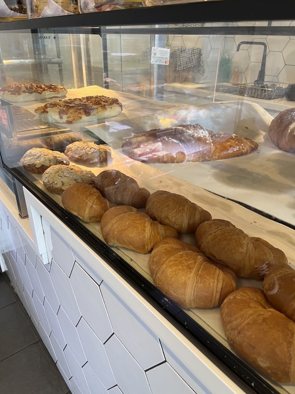 One Bakery and Cafe | 1/2A Redman Rd, Dee Why NSW 2099, Australia | Phone: (02) 8542 0844