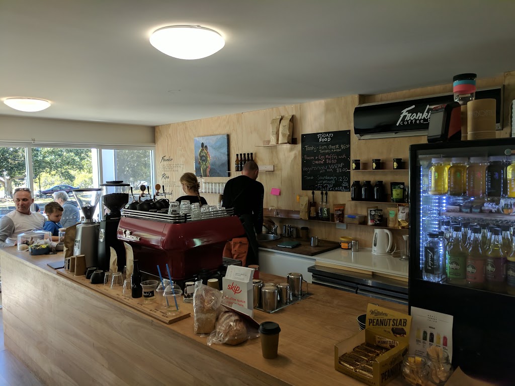Frankies Coffee Bar | cafe | Shop 2/15 Fox St, Wynnum QLD 4178, Australia | 0428967744 OR +61 428 967 744