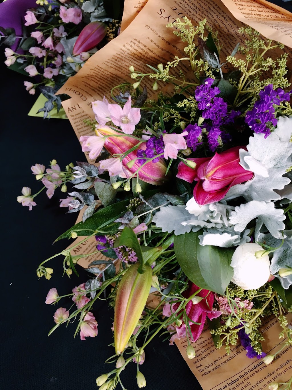 YILIS FLORIST 墨尔本花店 网上花店 Wantirna South Flowers Online | florist | 47 Wallace Rd, Wantirna South VIC 3152, Australia | 0433778132 OR +61 433 778 132