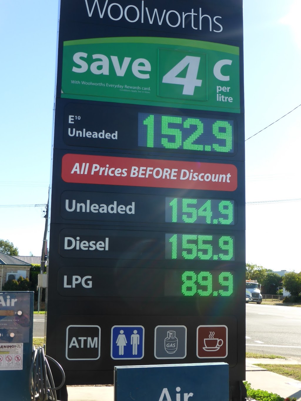 Caltex Woolworths | gas station | 20 Bowen St & Gregory St, Roma QLD 4455, Australia | 0746228370 OR +61 7 4622 8370