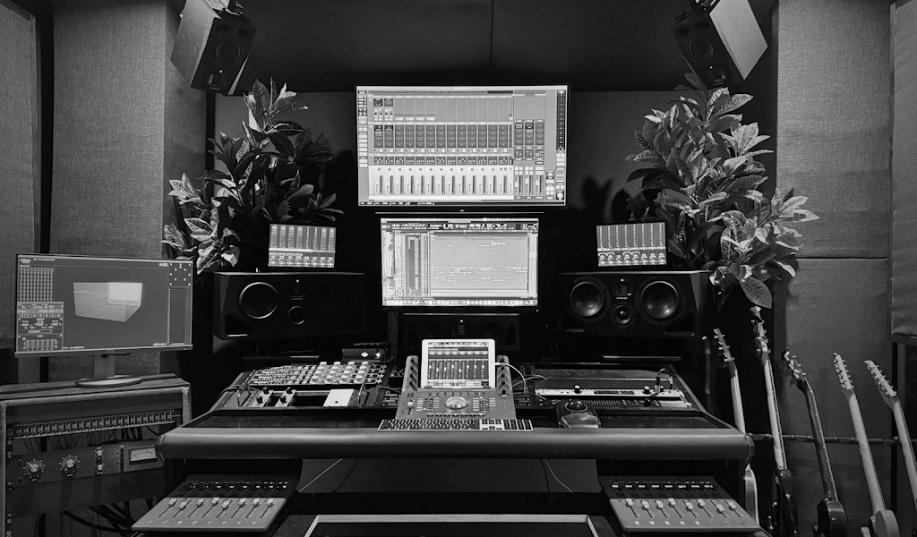 JRP Studio | Canvey Rd, Upper Kedron QLD 4055, Australia | Phone: 0481 790 004