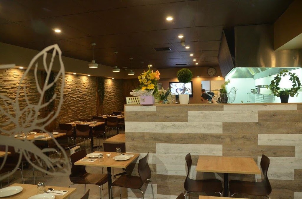 Black Basil Thai Restaurant | restaurant | 47 N Valley Rd, Highton VIC 3216, Australia | 0352981748 OR +61 3 5298 1748