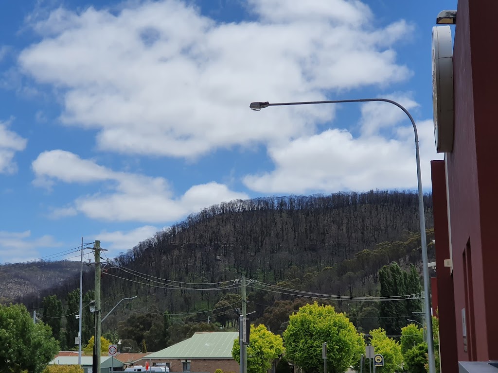 Lithgow & District Workmens Club Ltd |  | 3/7 Tank St, Lithgow NSW 2790, Australia | 0263507777 OR +61 2 6350 7777