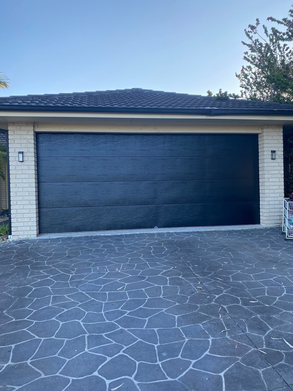 Novacoast Doors and Gates | 20 Mayfair Cl, Morisset NSW 2264, Australia | Phone: 0403 733 519