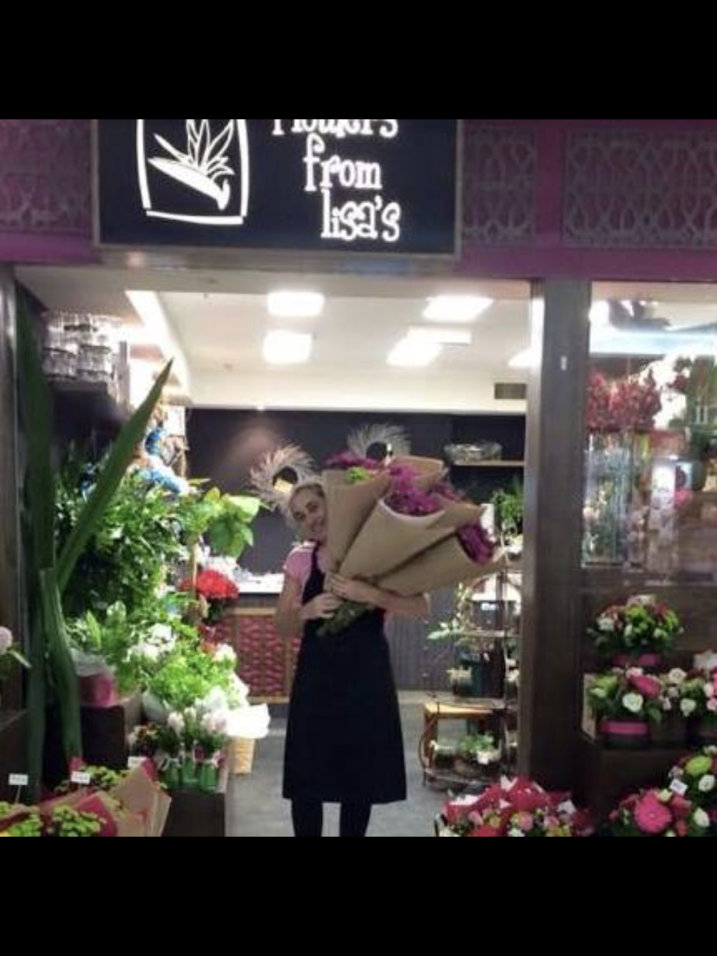 Flowers From Lisas | Shop 4a, Mt Pleasant Shopping Centre, Phillip St, Mount Pleasant QLD 4740, Australia | Phone: (07) 4942 5606