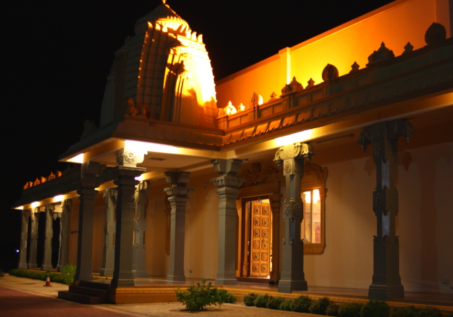 Perth Hindu Temple | hindu temple | 269 Warton Rd, Canning Vale WA 6155, Australia | 0894552097 OR +61 8 9455 2097