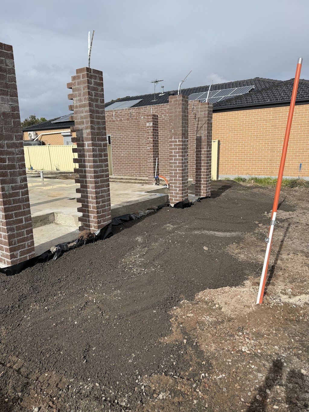 Apex Landworks | 15 Amberly Dr, Drouin VIC 3818, Australia | Phone: 0412 048 297