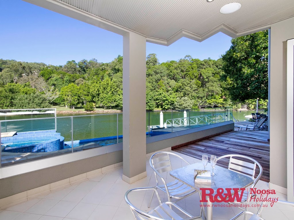 31 Witta - RW Noosa Holidays | 31 Witta Cir, Noosa Heads QLD 4567, Australia | Phone: (07) 5448 0966