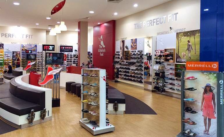 The Athletes Foot | shoe store | Shop 123/125 Riseley St, Booragoon WA 6154, Australia | 0893159799 OR +61 8 9315 9799