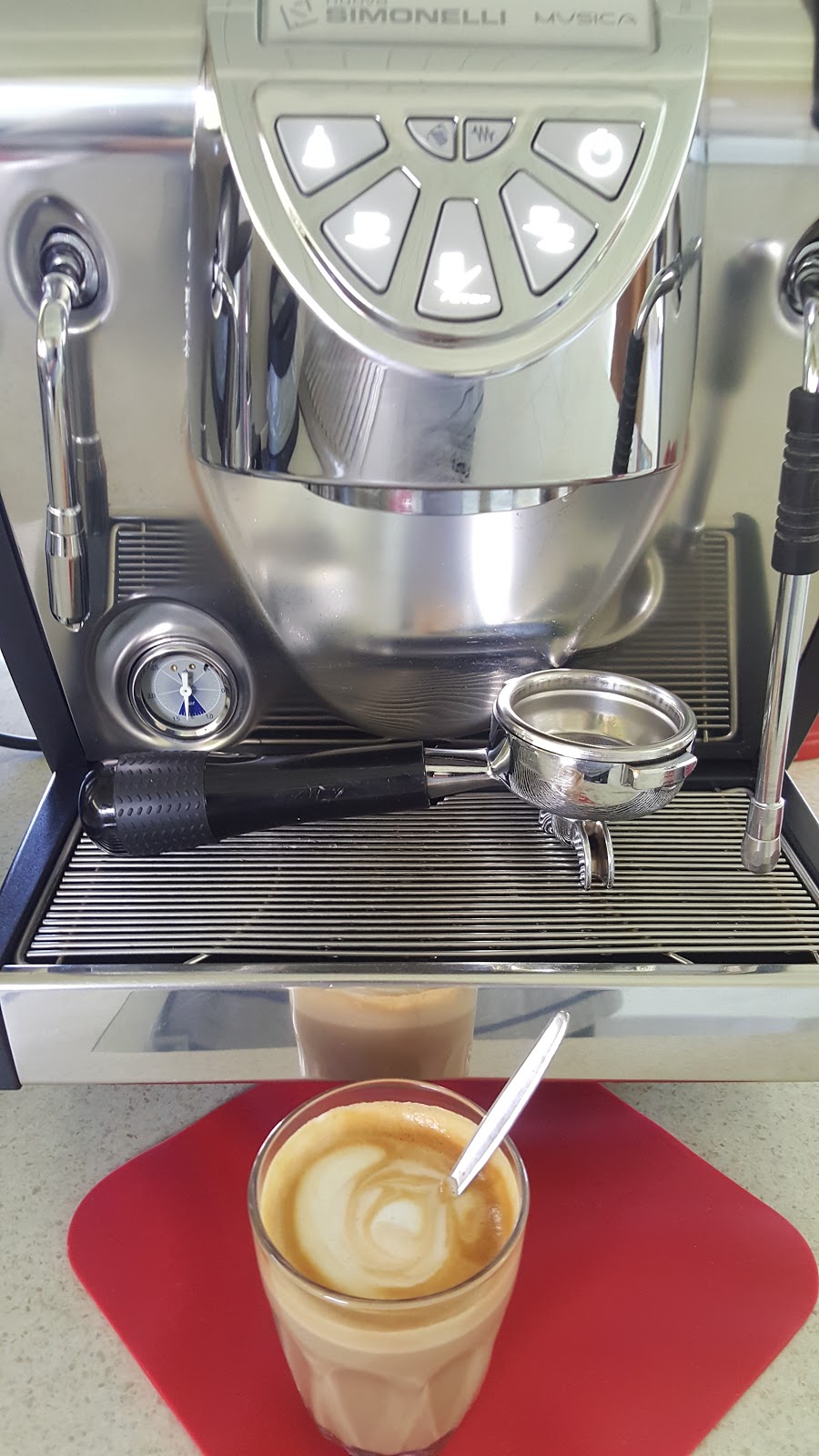 Coffee Machine Specialist | 199 Logan Rd, Woolloongabba QLD 4102, Australia | Phone: (07) 3272 9911
