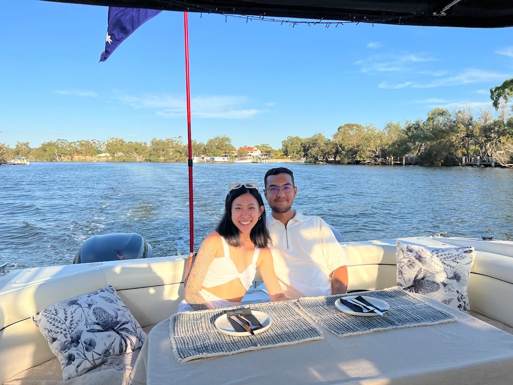 Luxury Boutique Boat Charters Mandurah | 197 Culeenup Rd, North Yunderup WA 6208, Australia | Phone: 0488 668 840