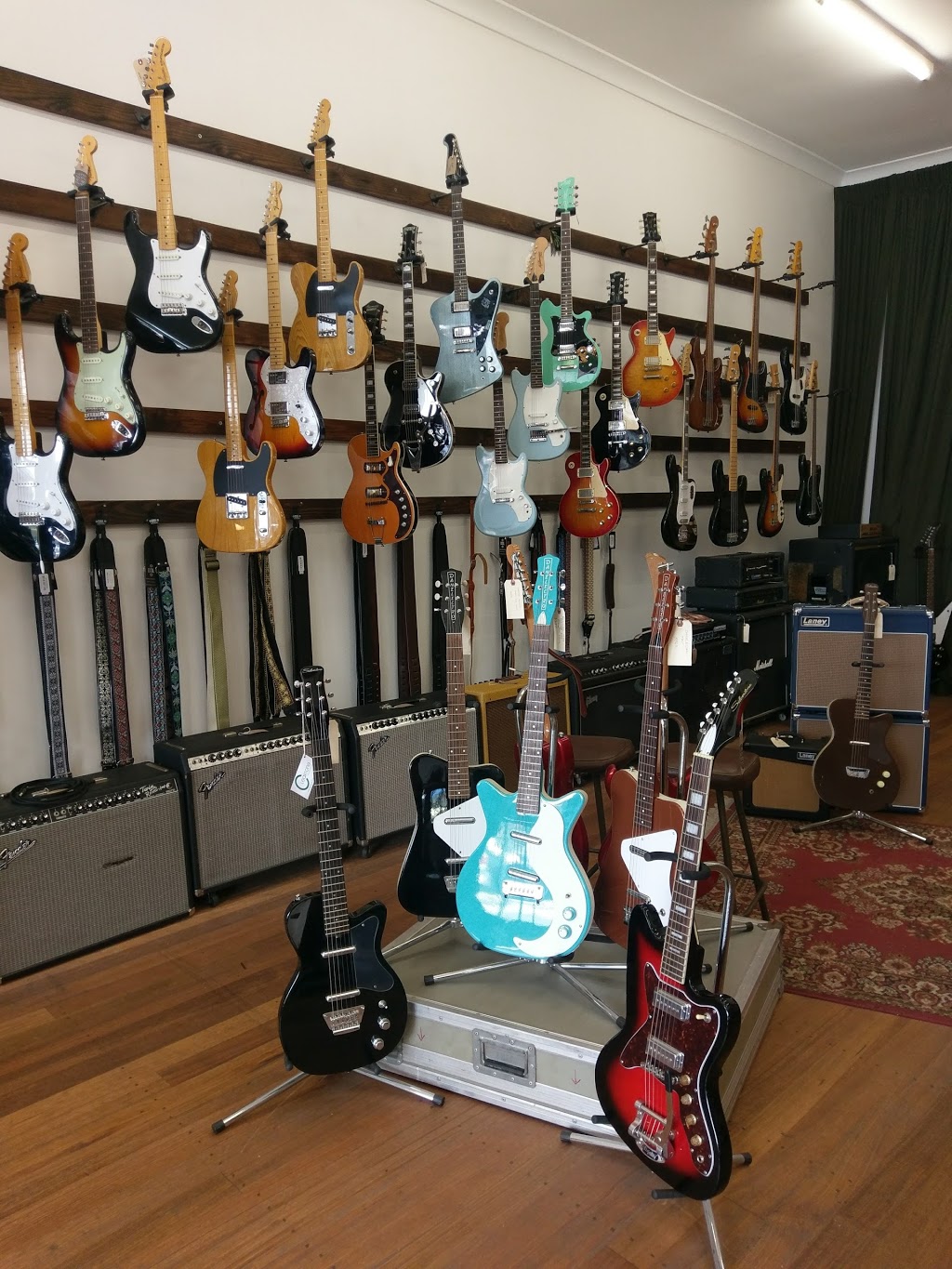 Echo Tone Guitars | 497 High St, Northcote VIC 3071, Australia | Phone: (03) 9939 0752