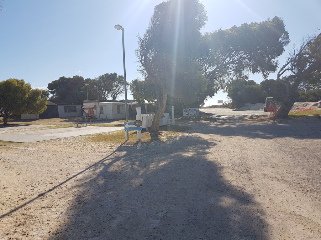 Lancelin Caravan Park | 4 Hopkins St, Lancelin WA 6044, Australia