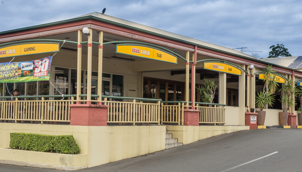 Lucky Star Tavern Sunnybank | restaurant | 397 Hellawell Rd, Sunnybank Hills QLD 4109, Australia | 0732725712 OR +61 7 3272 5712