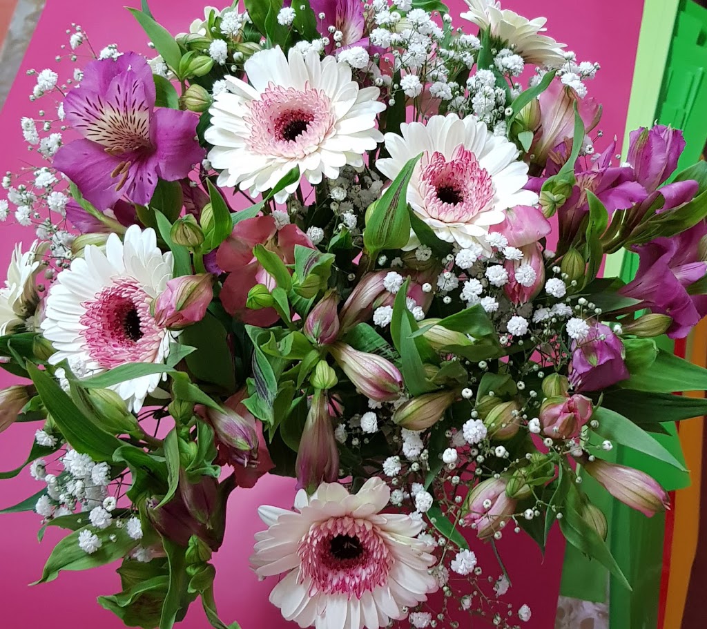 TopShelf Floristry | florist | Johnson Dr, Lockrose QLD 4342, Australia | 0754658906 OR +61 7 5465 8906