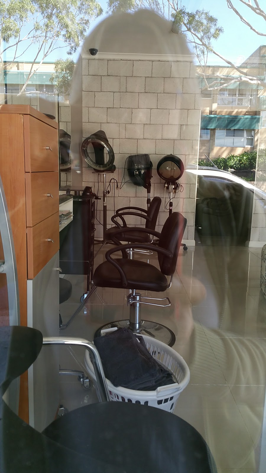 Gerards Hairdressing | hair care | 60 Moverly Rd, Maroubra NSW 2035, Australia | 0293446923 OR +61 2 9344 6923