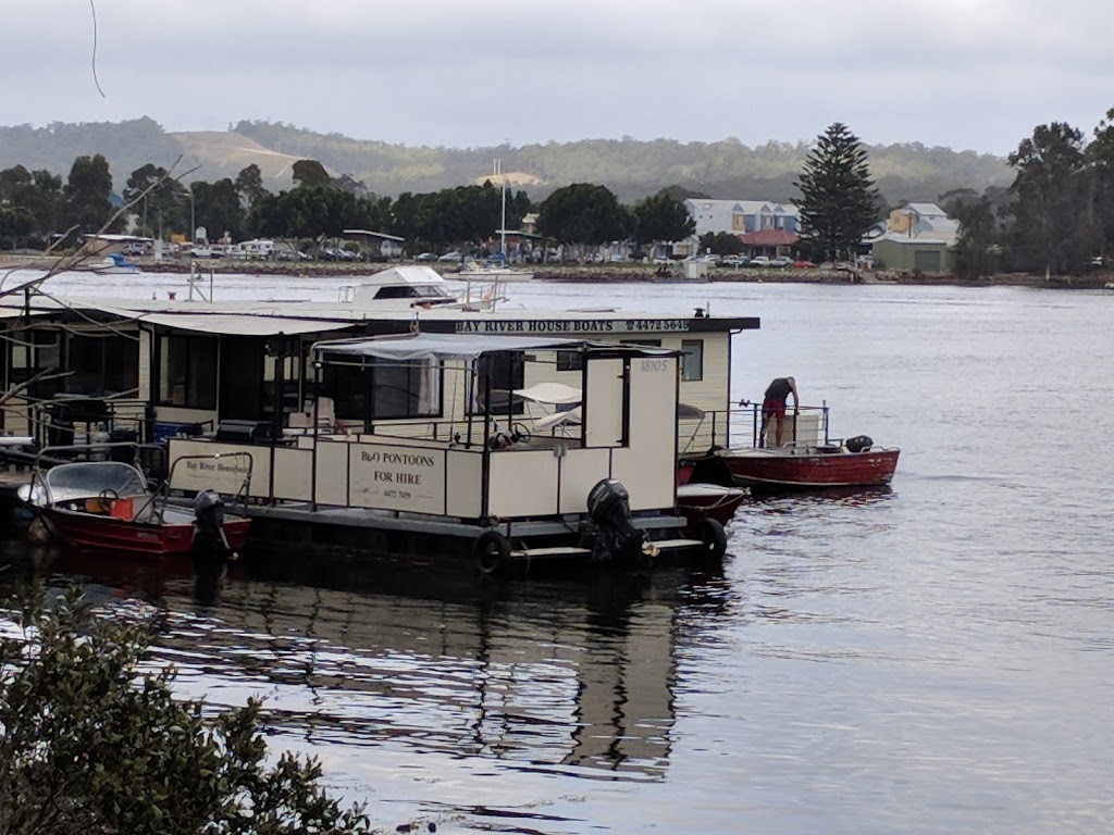 Clyde River Houseboats | lodging | 29 Wray St, North Batemans Bay NSW 2536, Australia | 0244726369 OR +61 2 4472 6369