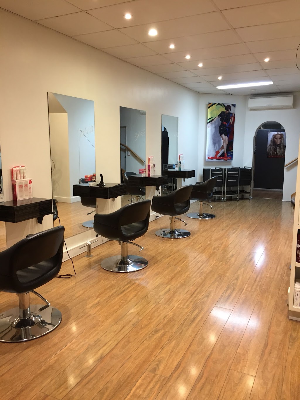 Zigbi Hairdressing | 12 Bridge Rd, Richmond VIC 3121, Australia | Phone: (03) 9428 2935