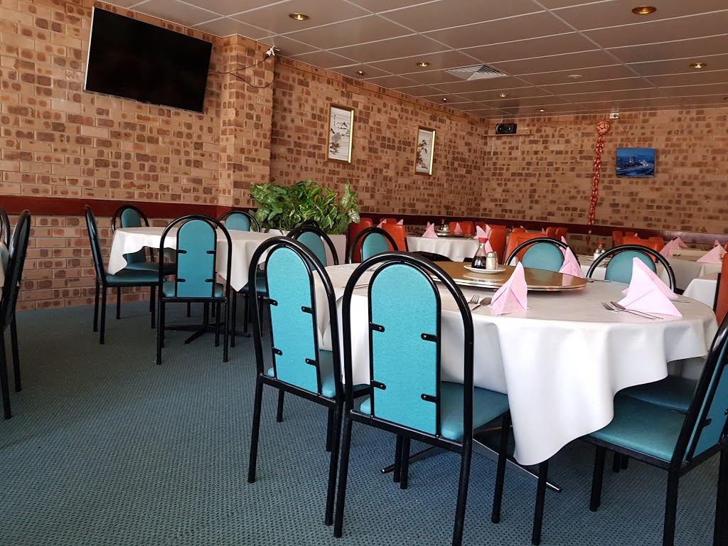 Welcome Chinese Restaurant | restaurant | 2/LOT 1 Weir Rd, Warragamba NSW 2752, Australia | 0247741944 OR +61 2 4774 1944