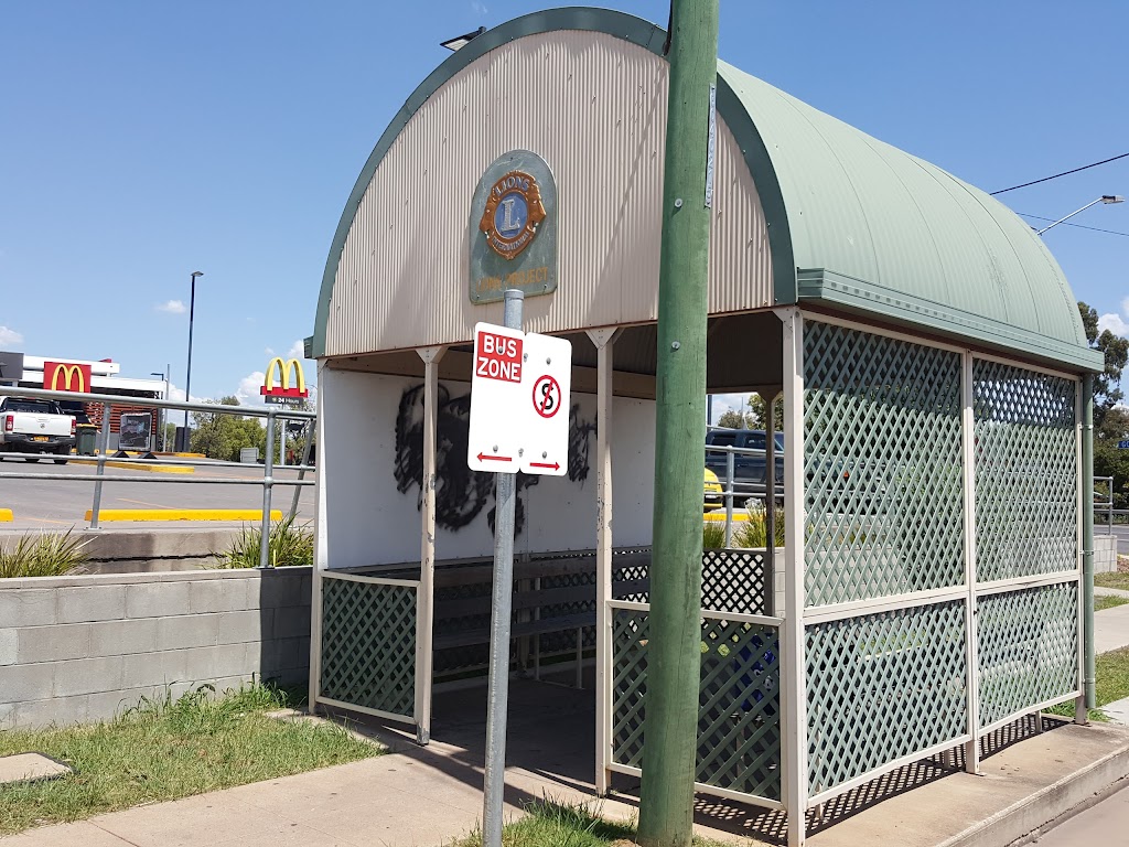 Greyhound Bus Stop Chinchilla | Bus Stop, 103 Chinchilla St, Chinchilla QLD 4413, Australia | Phone: 1300 473 946