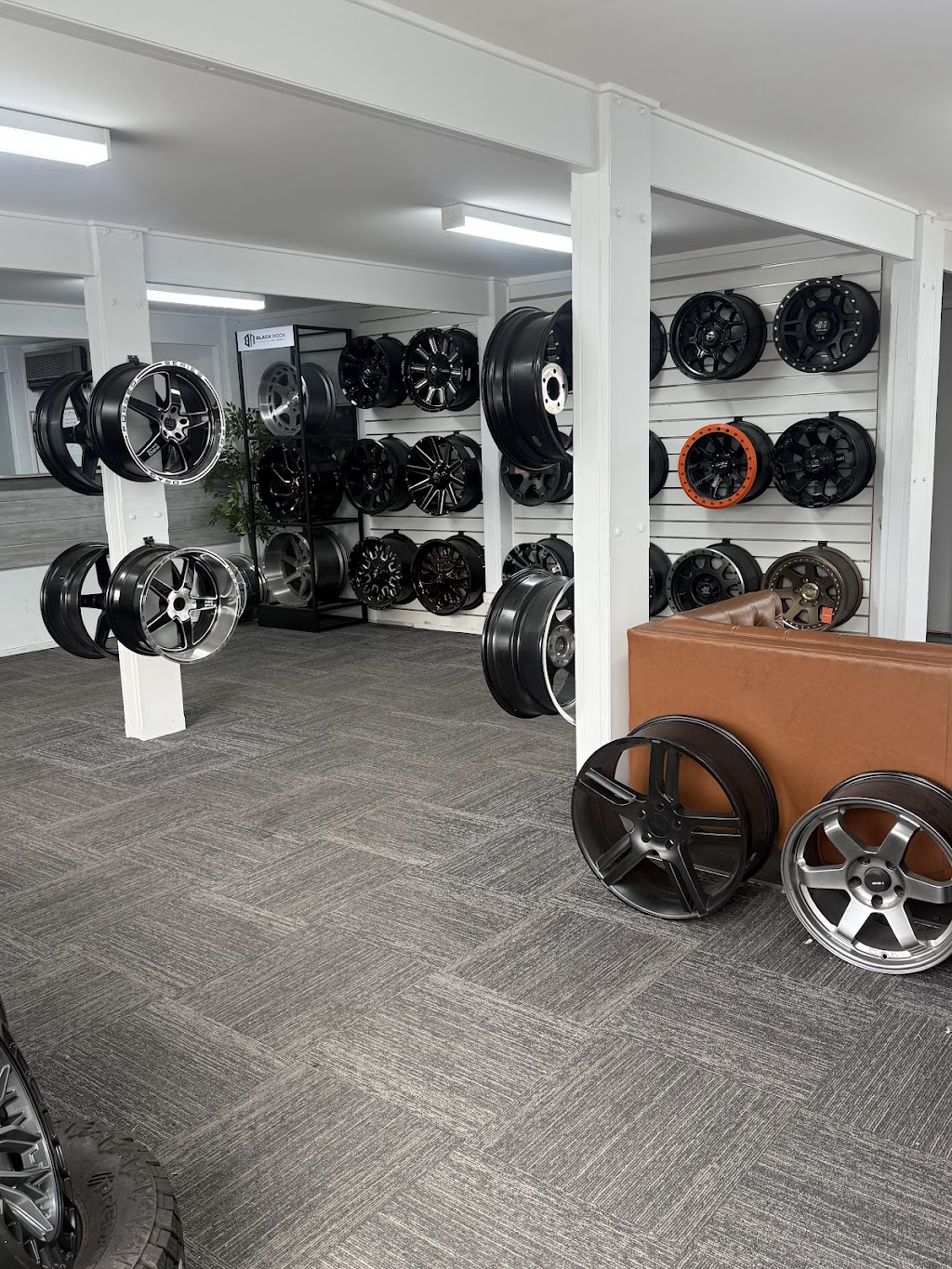 Custom Suspension and Auto Newcastle | 1/5 Ranton St, Cardiff NSW 2285, Australia | Phone: (02) 4058 5805