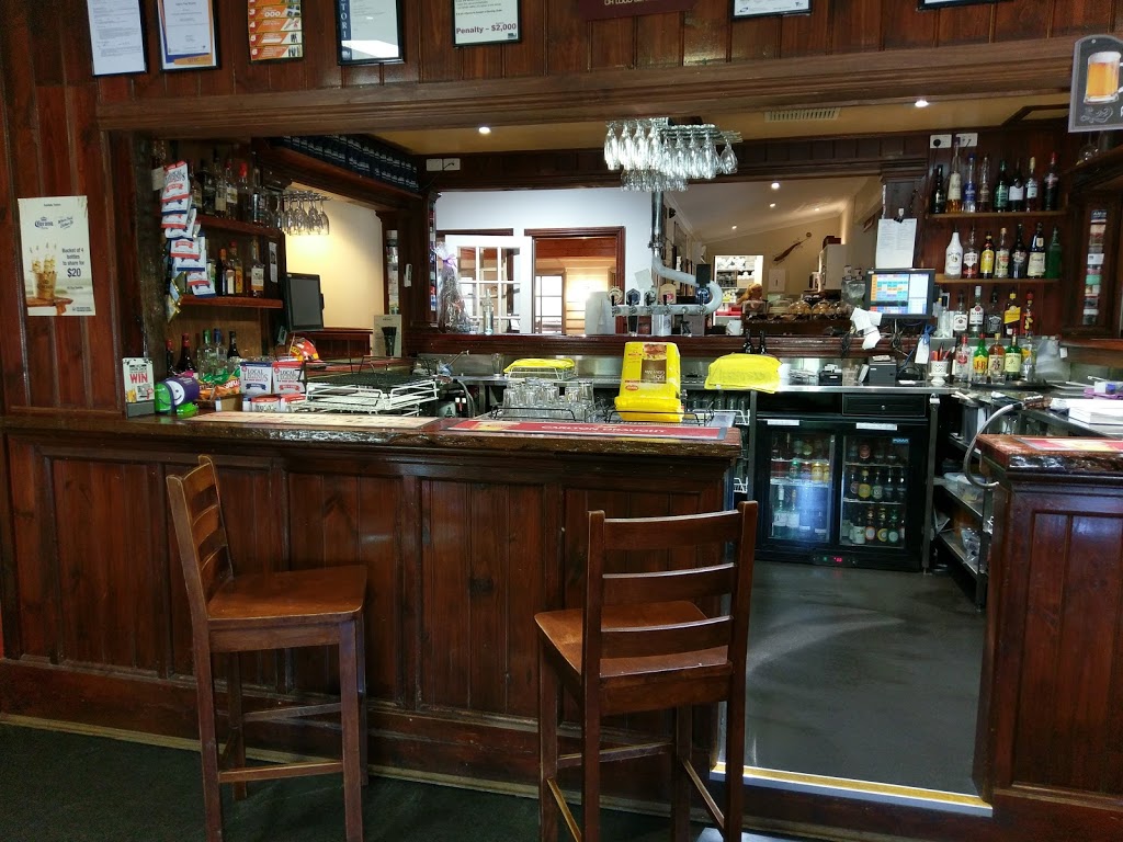 Axedale Tavern | cafe | 105 High St, Axedale VIC 3551, Australia | 0354397377 OR +61 3 5439 7377