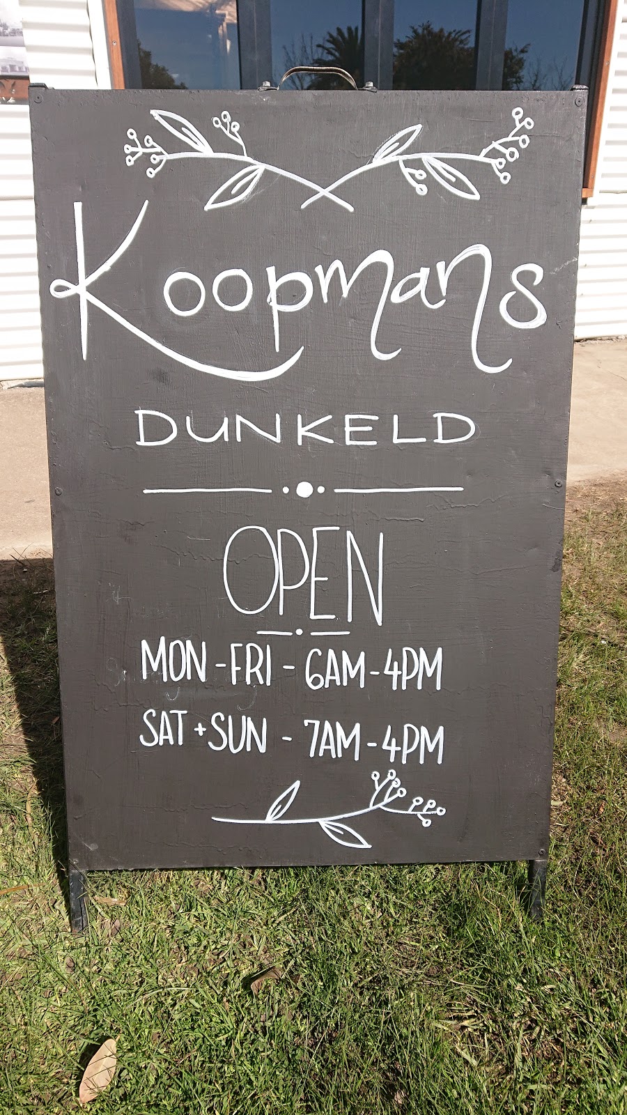 Koopmans Dunkeld | 95 Parker St, Dunkeld VIC 3294, Australia | Phone: 0432 024 933