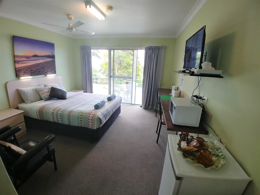 Mollymook Ocean View Motel | 8/12 Princes Hwy, Mollymook NSW 2539, Australia | Phone: (02) 4455 1283