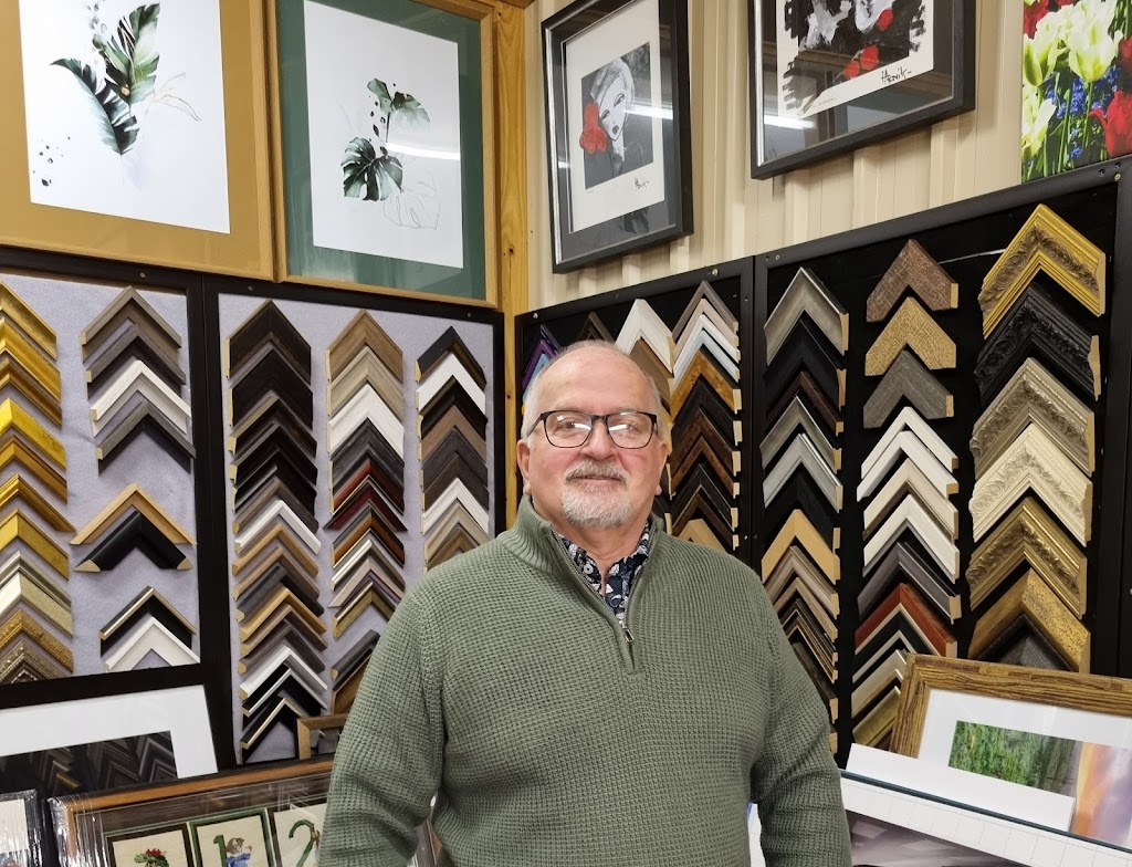 Russ Framing & Prints | 7A Melbury Ct, Epsom VIC 3551, Australia | Phone: 0409 333 160