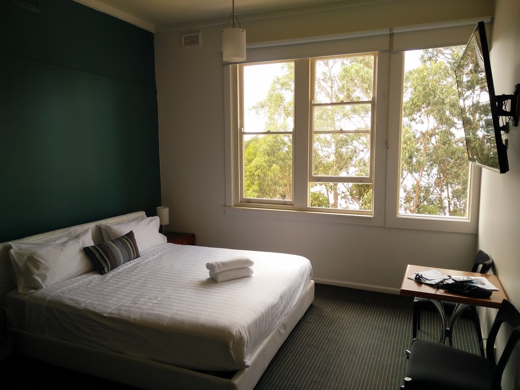 Lorne Hotel | lodging | 176 Great Ocean Rd, Lorne VIC 3232, Australia | 0352891409 OR +61 3 5289 1409