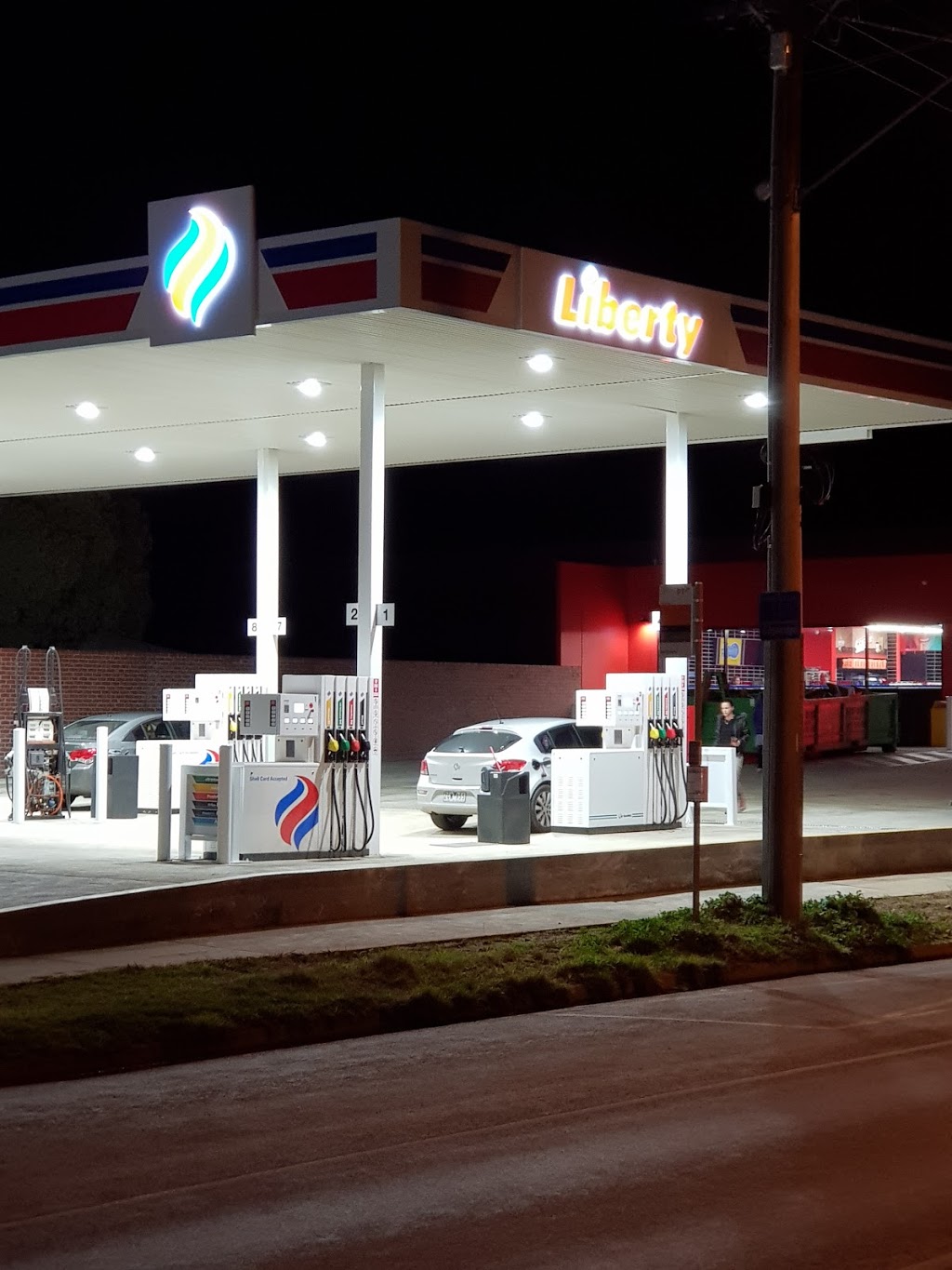 Liberty Seymour | gas station | 37-39 Emily St, Seymour VIC 3660, Australia