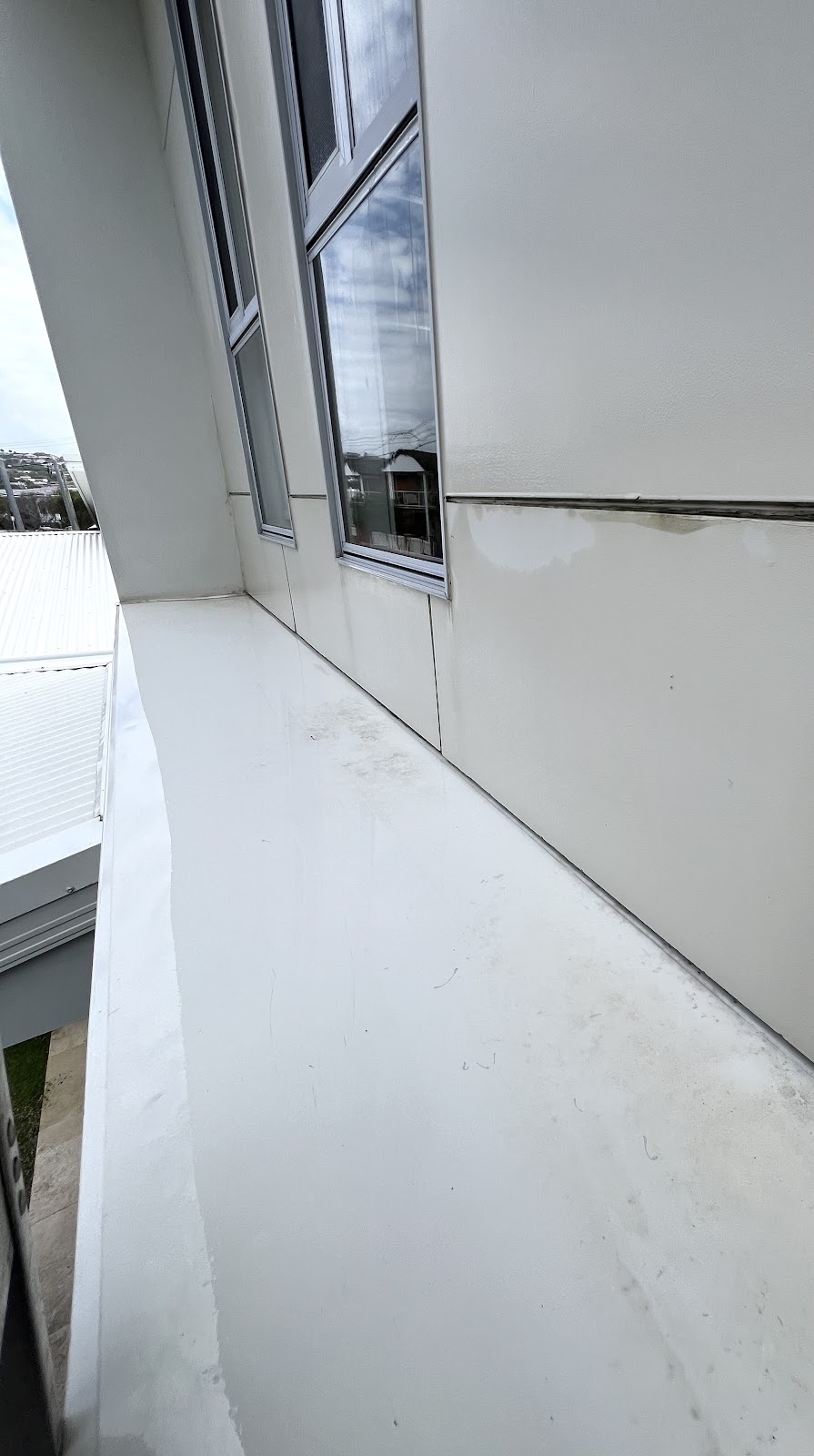 Newcastle Pressure Washing | 1 Buchanan St, Merewether NSW 2291, Australia | Phone: 0402 527 919