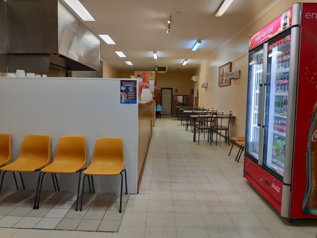 Kenny Tucker Chinese Restaurant | restaurant | 49 Kendal St, Cowra NSW 2794, Australia | 0263414153 OR +61 2 6341 4153