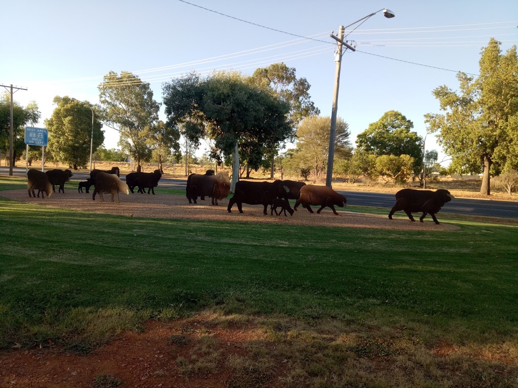 Nyngan Tyres & Batteries | car repair | 3 Ford St, Nyngan NSW 2825, Australia | 0268321888 OR +61 2 6832 1888