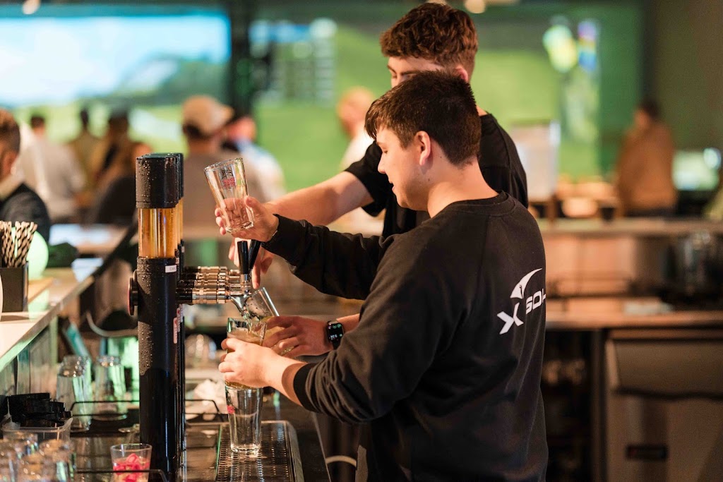 X-Golf Newcastle | 4/110 Elizabeth St, Tighes Hill NSW 2297, Australia | Phone: (02) 4040 9940