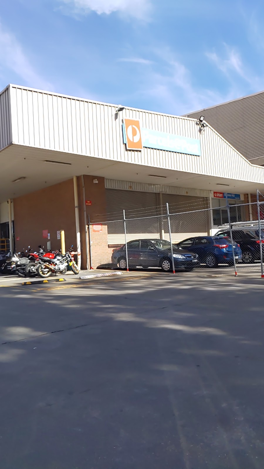 Australia Post - Seven Hills Business Centre | post office | 3 Powers Rd, Seven Hills NSW 2147, Australia | 131318 OR +61 131318
