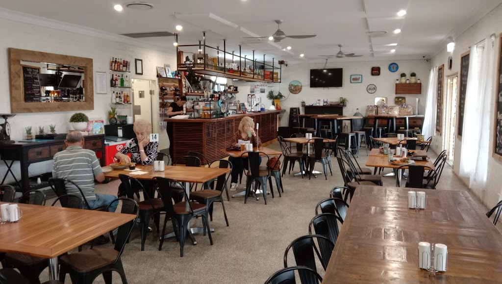 Bulga Tavern | 2038 Putty Rd, Bulga NSW 2330, Australia | Phone: 0407 936 069