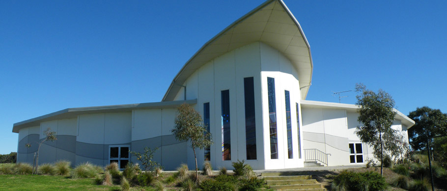 St Thomas Catholic Church Drysdale | church | 27 Peninsula Dr, Drysdale VIC 3222, Australia | 0352512502 OR +61 3 5251 2502