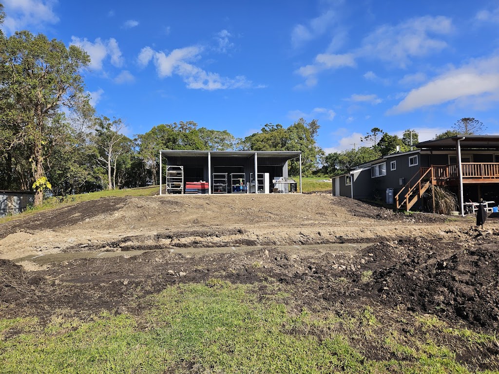 Robbie Earth | Cowlong Rd, McLeans Ridges NSW 2480, Australia | Phone: 0401 635 339