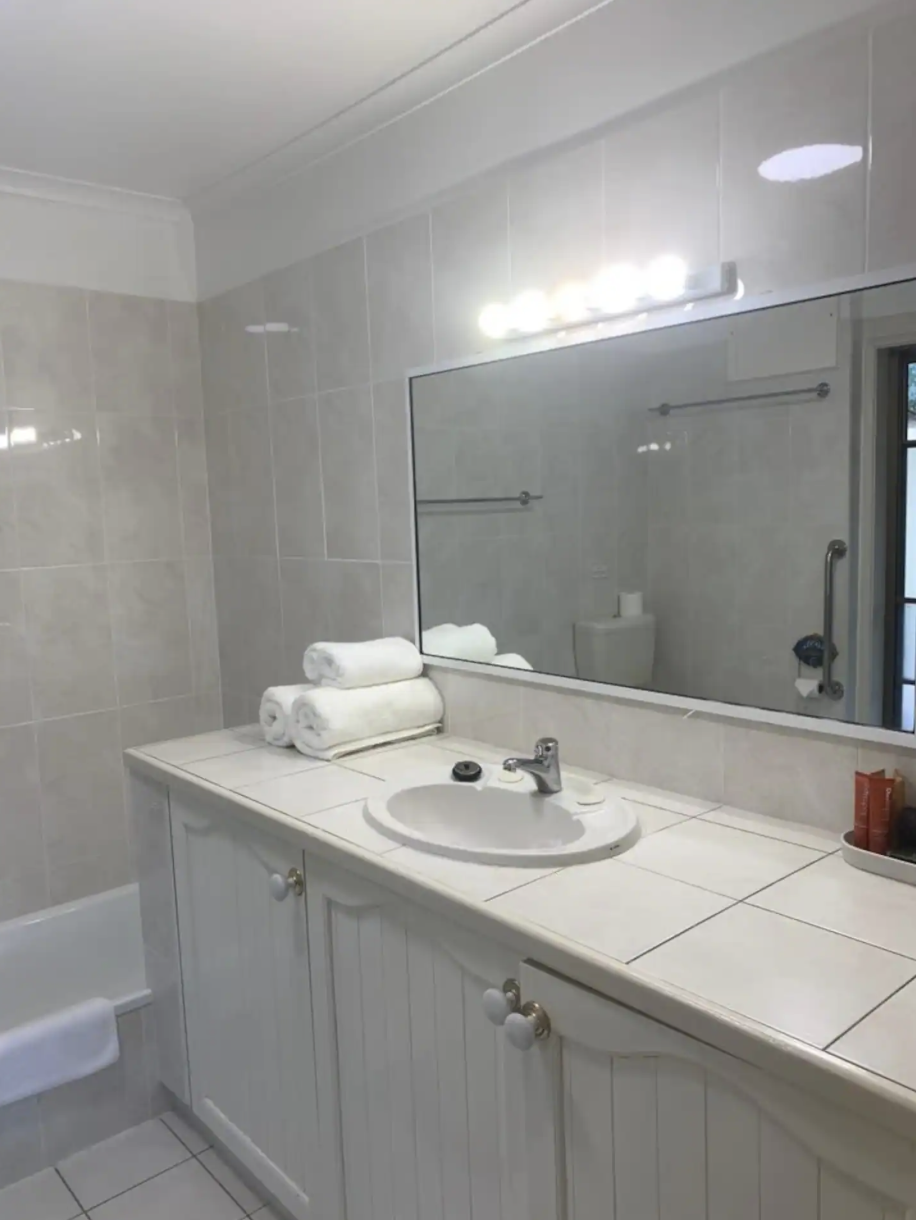 Cloud Valley Estate Chalet | Bowraville NSW 2449, Australia | Phone: 0409 266 655